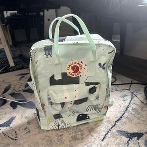 Fjäll Räven Large Artistic Kanken Backpack
